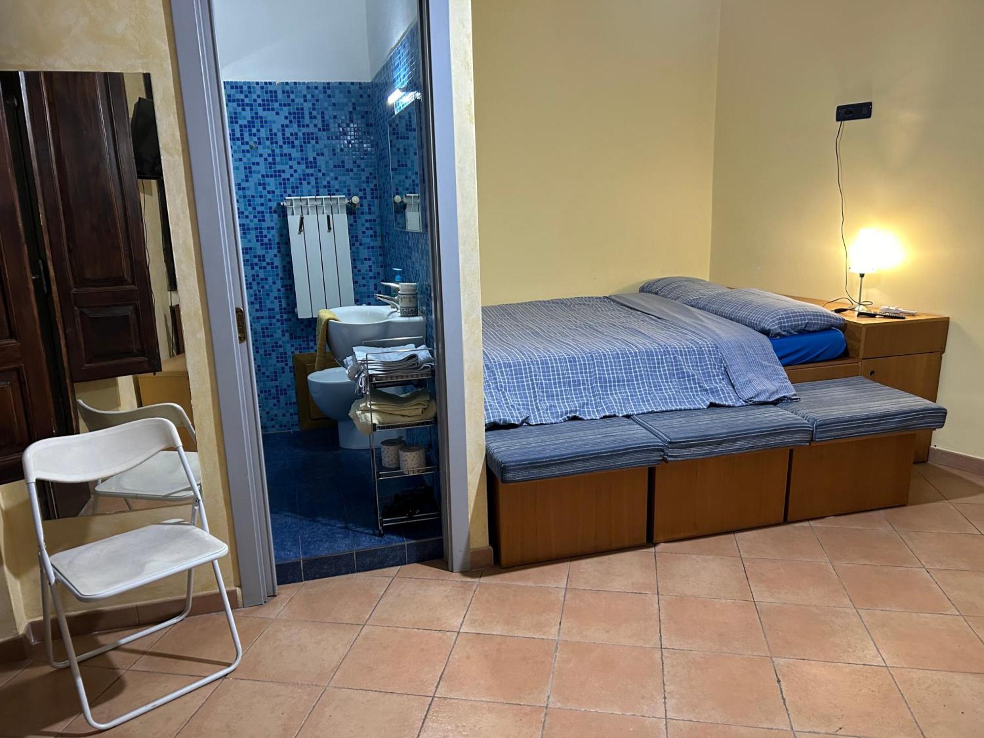 B&B L'Angolo Sulla Piazza Mirabella Imbaccari Extérieur photo